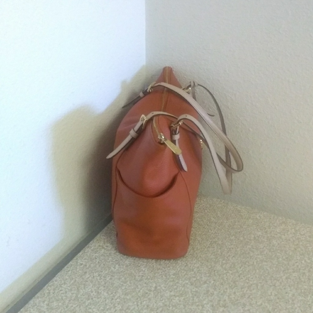 Michael Michael Kors Pebbled Leather Bag - Picture 4 of 8